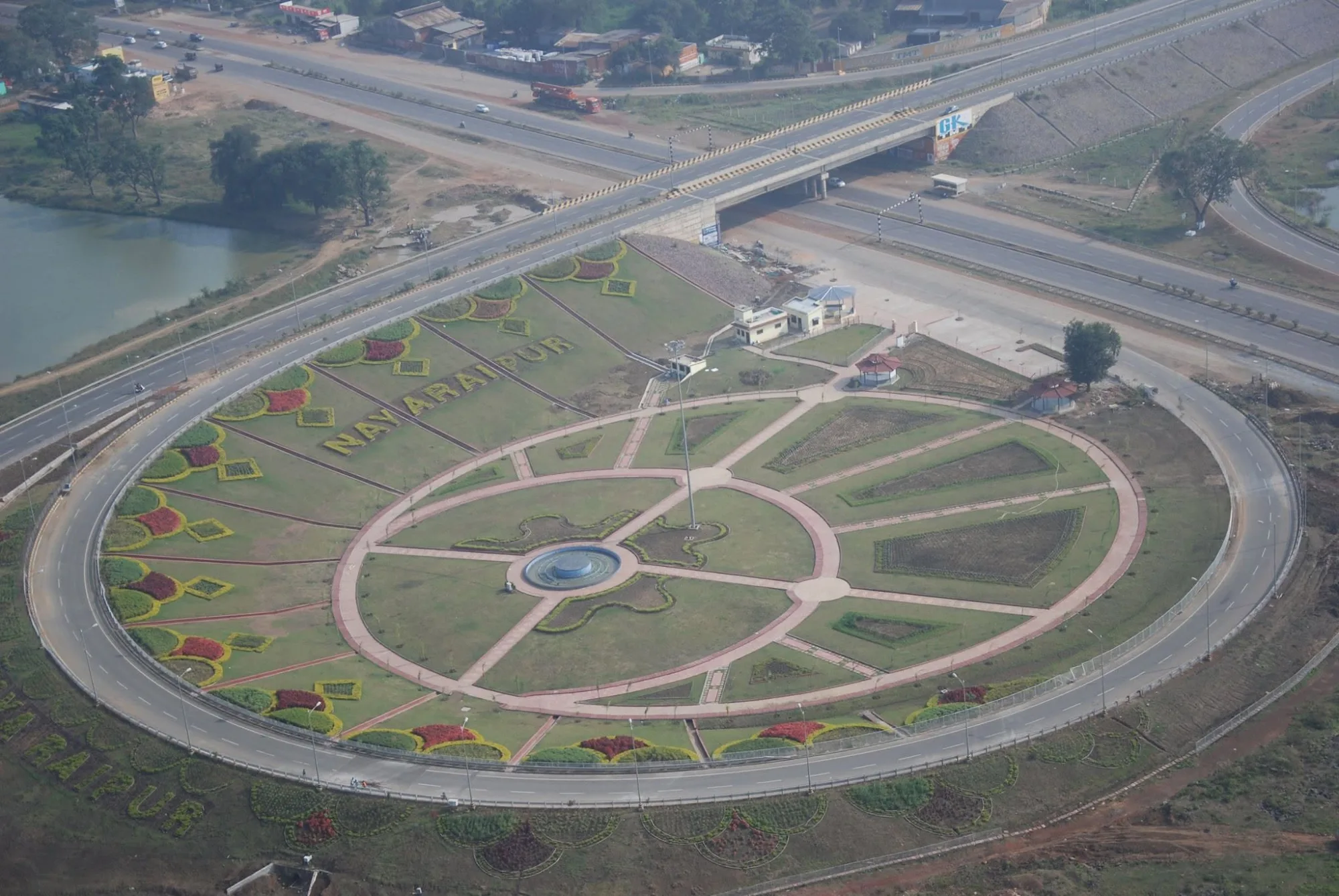 नवा रायपुर (अटल नगर)  का भव्य प्रवेश द्वार, Naya Raipur